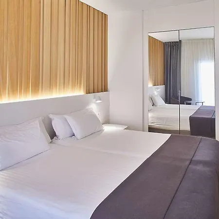 Otel Silken Ramblas 4*