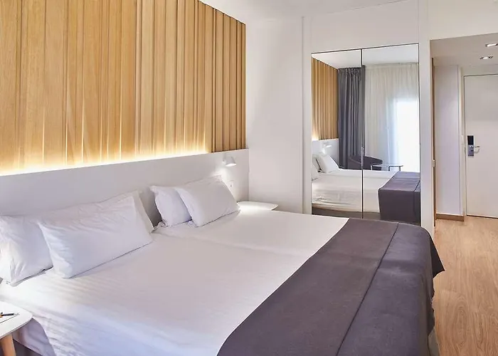 Hotel Silken Ramblas 4*